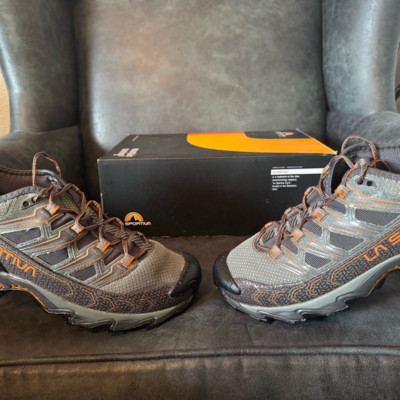 La Sportiva Ultra Raptor II Carbon and Hawaiian Sun Trail Shoes - Picture 3 of 9